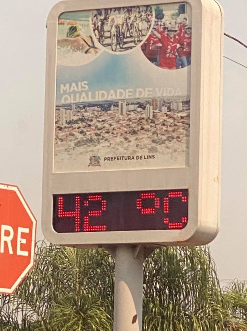 Termômetro que fica em uma das avenidas Lins chegou a marcar 42ºC, mas registro máximo do Inmet foi de 41,4ºC — Foto: J.Serafim/Divulgação