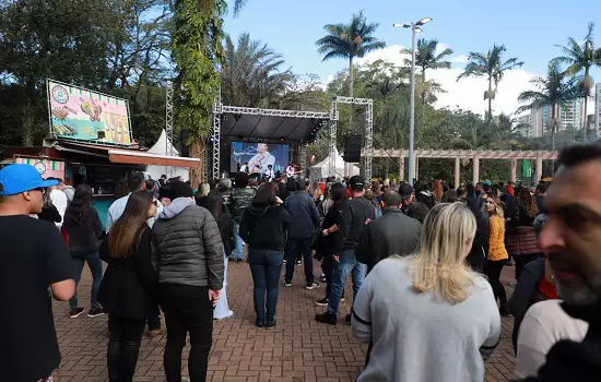 Parque Celso Daniel tem bom público no 1º dia do Festival do Morango, Churros & Chocolate