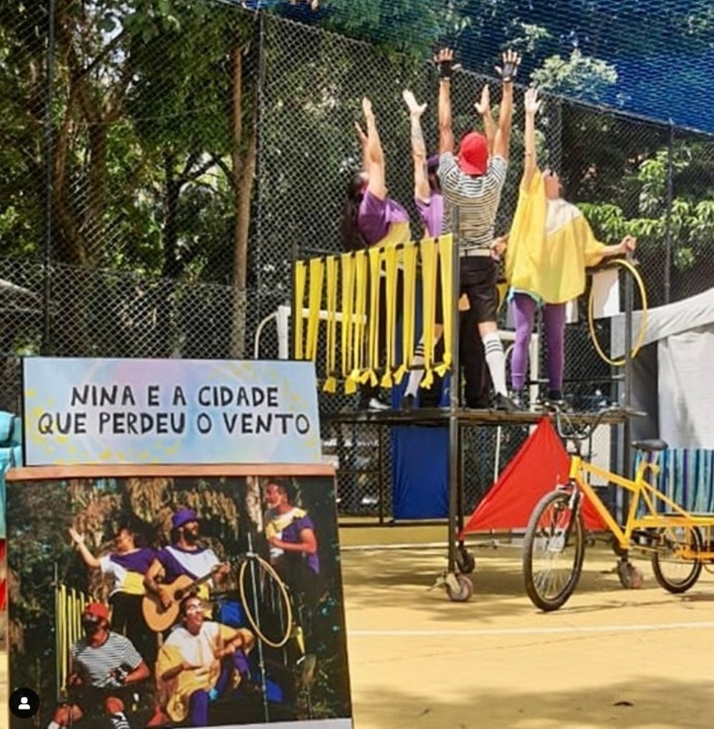 Grupo apresenta peça, na Zona Norte de SP, sobre impactos da pandemia em pessoas que não puderam entrar em isolamento