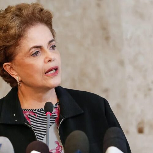 Dilma Rousseff reforça importância da memória do golpe de 1964 e critica ataques à democracia
