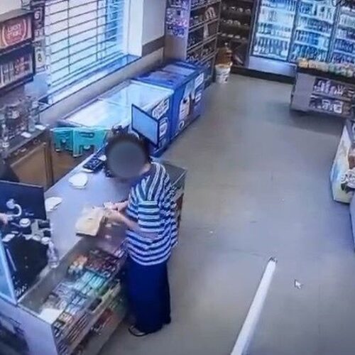 Adolescente que Confessou Matar Família é Flagrou Indo à Padaria no Dia Seguinte ao Crime em SP