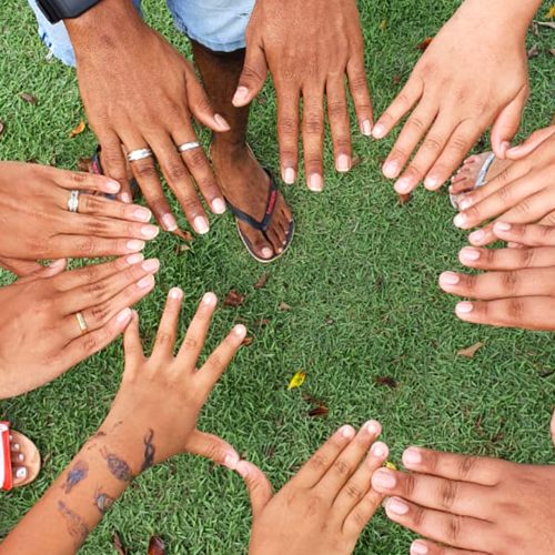 Campanhas apoiam projetos sociais de Santa Catarina com foco em crianças, adolescentes e idosos