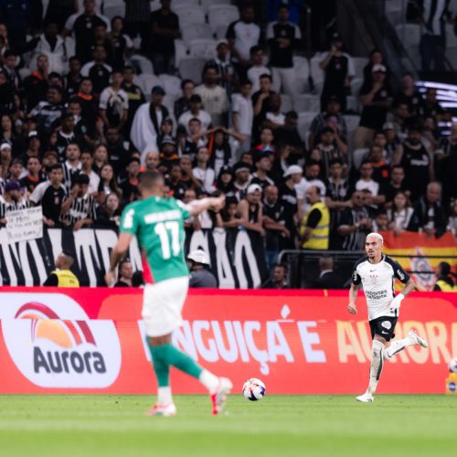 Atleta do Corinthians questiona atitude de Flaco López e aponta contradição