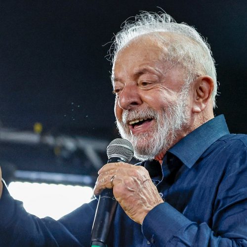 Aprovação de Lula registra leve melhora, caindo para 52,5% de desaprovação em abril, revela estudo da Atlas/Bloomberg