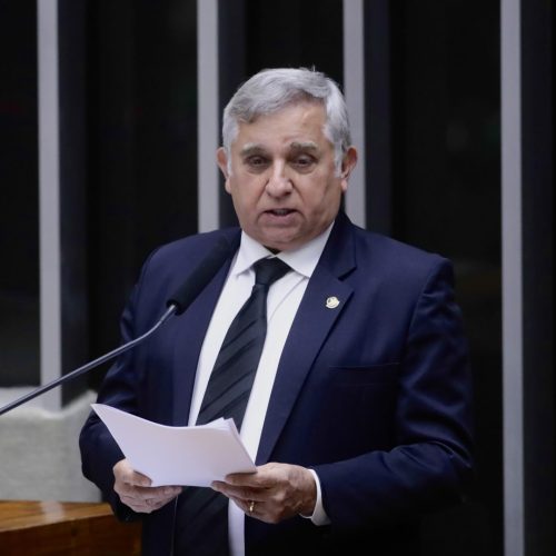 Izalci Lucas anuncia que PL se opõe à indicação de Jorge Messias para o STF