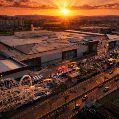 Montanha russa do Rock in Rio chega ao Suzano Shopping com parque de diversões renovado.