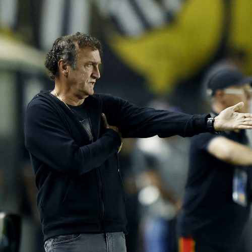Cuca esclarece mistério sobre Brazão no Santos e analisa a recuperação de Neymar após edema