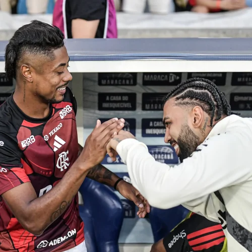 Gabigol falha em oportunidade e gera tensão com Cuca no Santos em 5 de abril de 2026