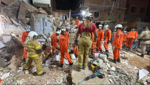 Restos mortais do último desaparecido são encontrados após colapso de edifício em Salvador