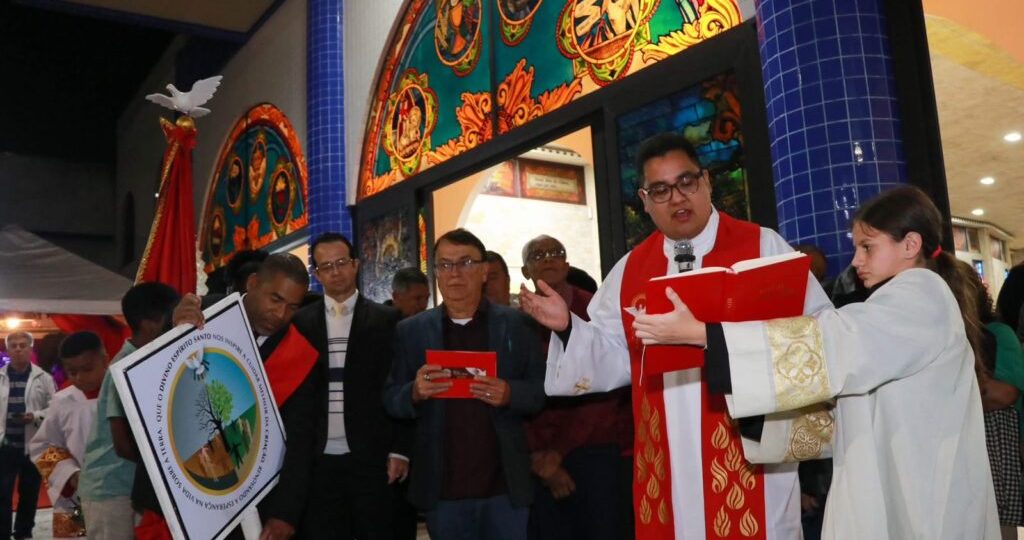 Início da Festa do Divino em Brás Cubas está marcado para esta quinta-feira (2)